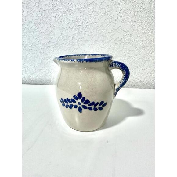 Vintage Loomco Creamer Pitcher with Handle Stoneware Tan with Blue Floral Design - Picture 6 of 6